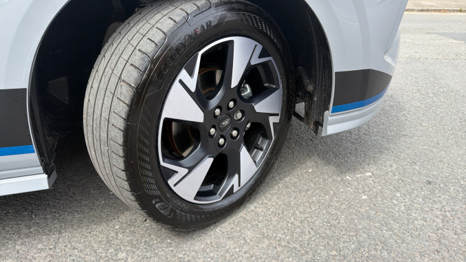 Ford Transit Custom 320 L1 Diesel Awd 2.0 EcoBlue 170ps H1 Van Sport Auto - Image 31